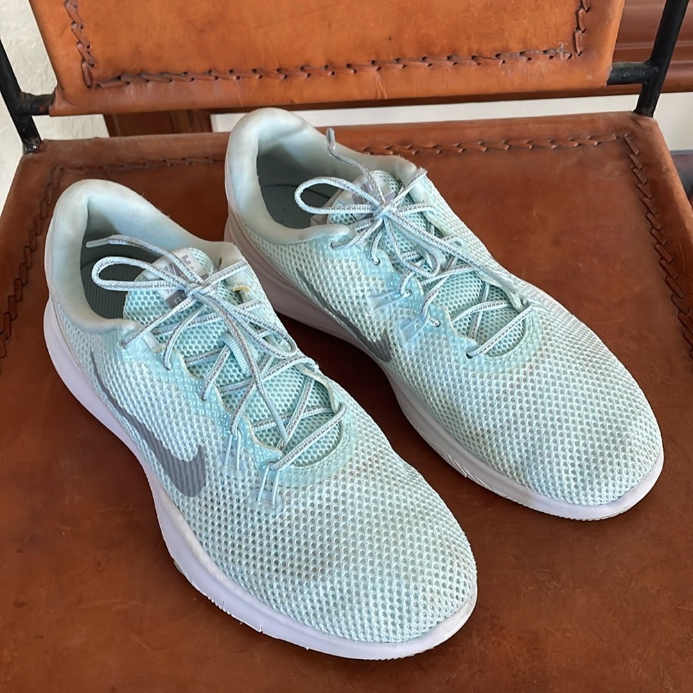 NIKE FLEX Shoes